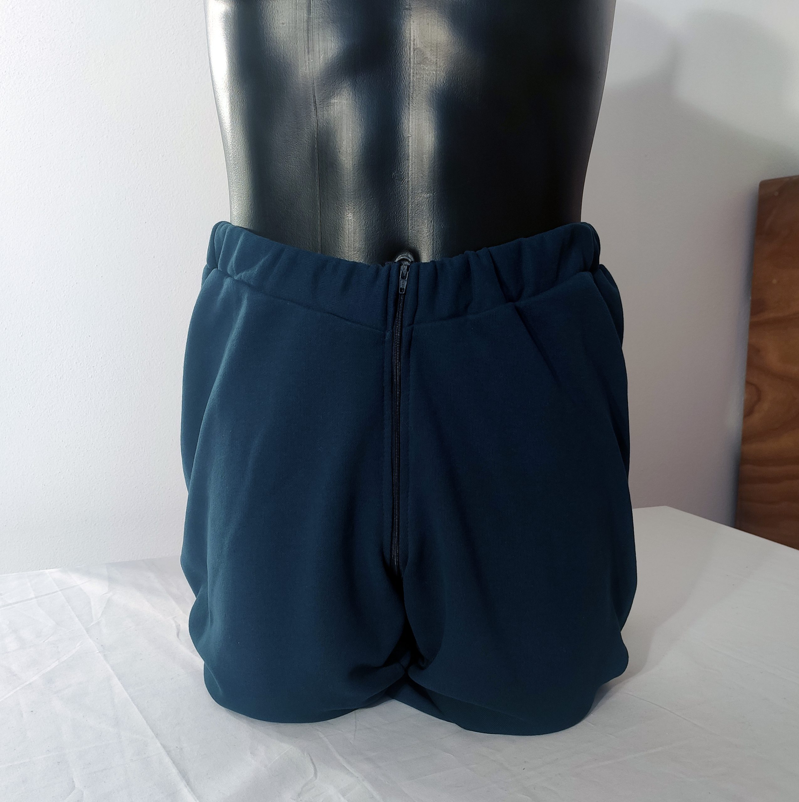 pantaloni incontinenza apribili con cerniere laterali